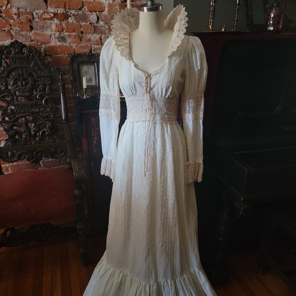 Gunne Sax Dresses & Skirts - Rare Elizabethan Gunne Sax Gown